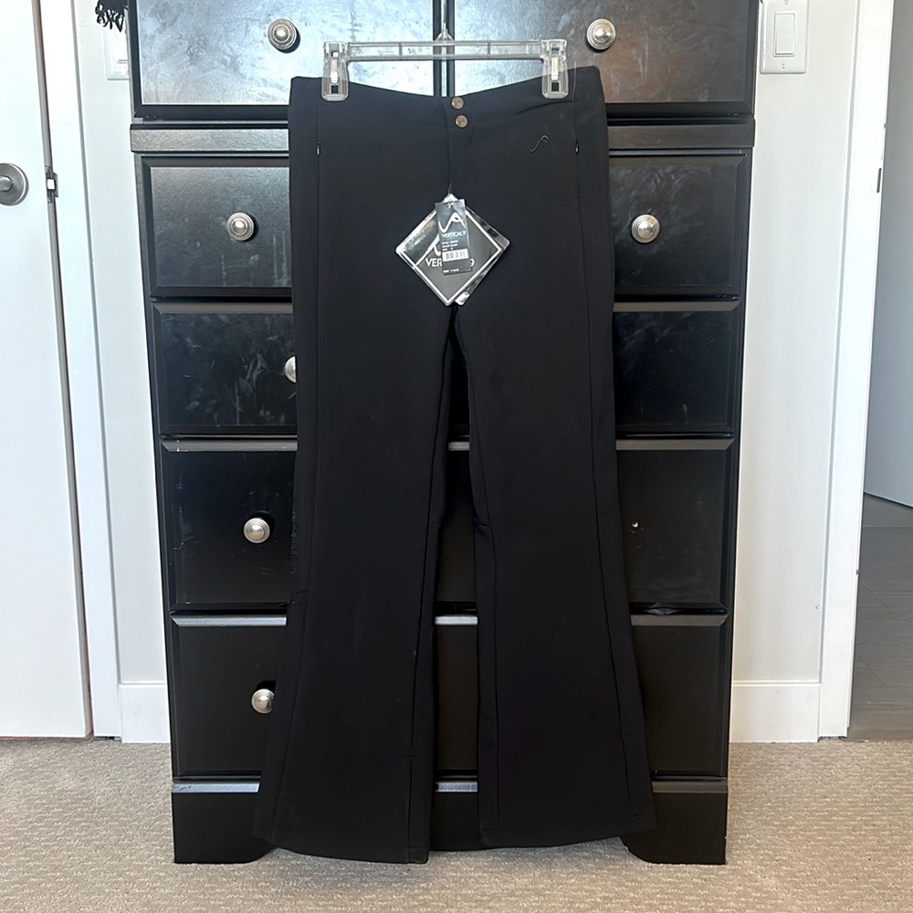 ❄️☃️COLD-WEATHER CUTIE☃️❄️ NWT Vertical’9 Size M Performance Pants in Black🏂⛷️